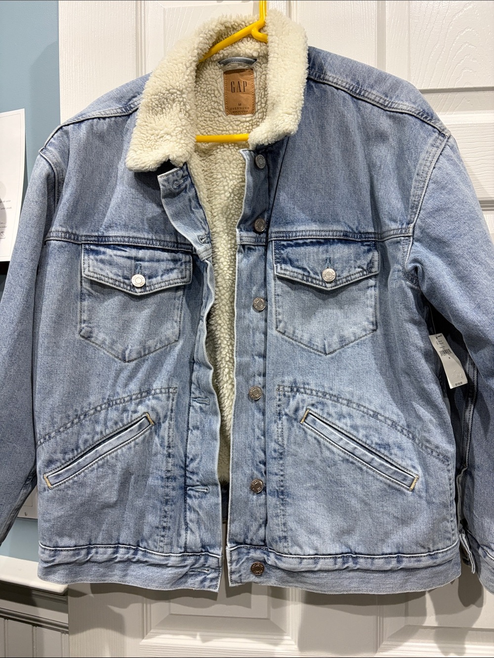 NEW Gap Sherpa Lined Trucker Style Denim Jacket Womens M Light Blue Oversized